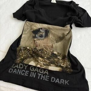 vintage lady gaga dancing in the dark graphic tee with vneck